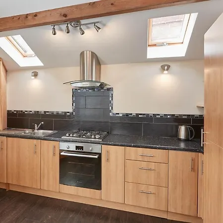 Host & - Groveside Saltburn-by-the-Sea